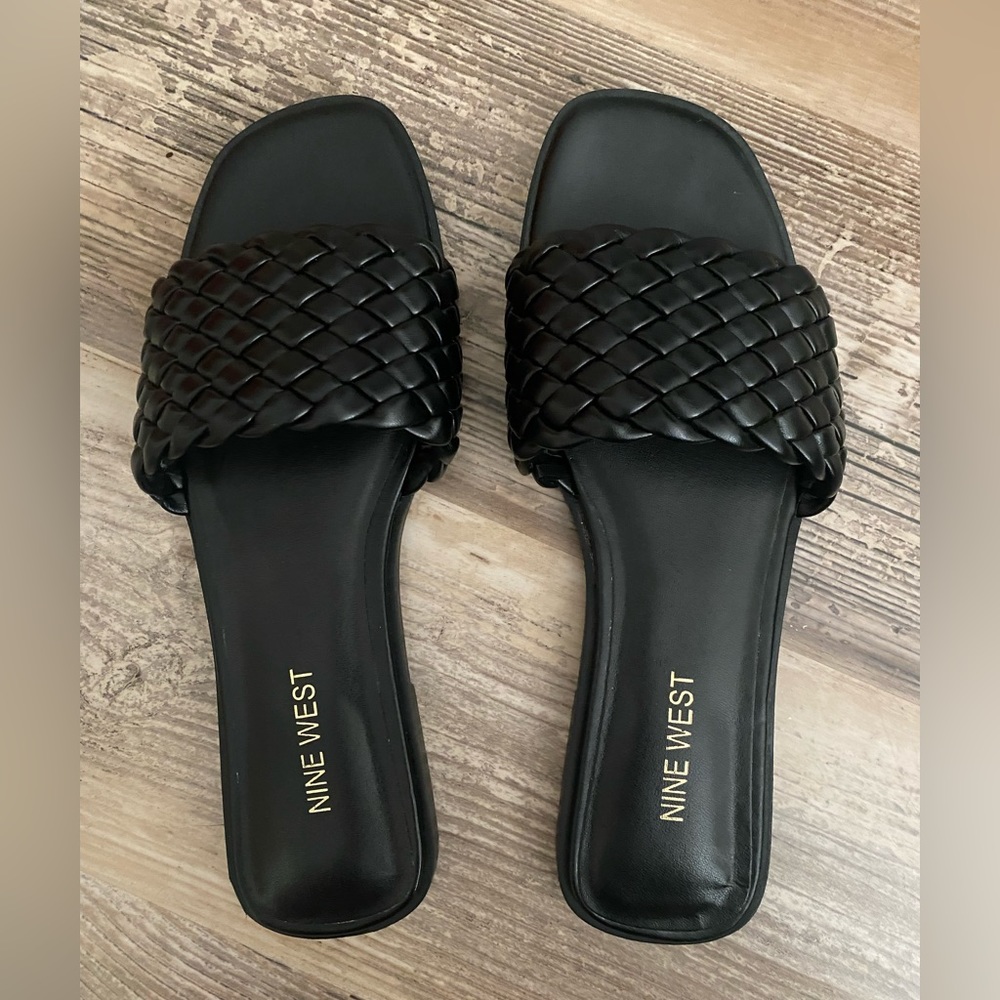 Nine West Flat Sandal